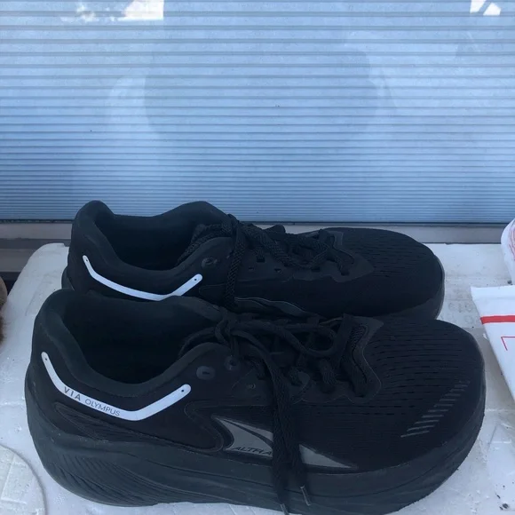 ALTRA VIA Olympus Men’s Black Silver Fitness workout Sneakers Size 11 - Picture 1 of 15